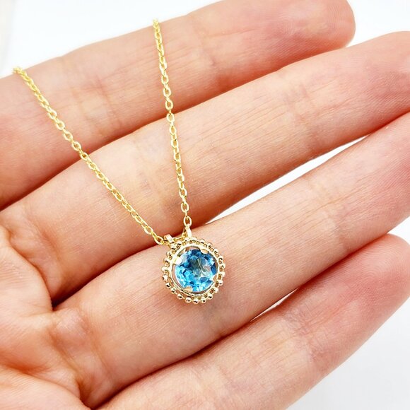 10K Yellow Gold Genuine Blue Topaz 6x6mm (0.75ct) Pendant - Picture 3 of 5